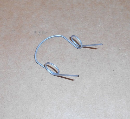 Sprężynka odbojowa manetki STOP do ciągników jednoosiowych BCS.