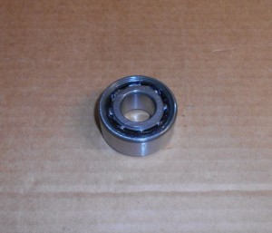 Łożysko wałka atakującego