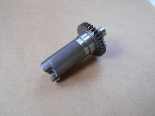 Wałek przyłącza do ciągnika do kosiarek bijakowych BCS Blade Runner oraz RollerBlade.