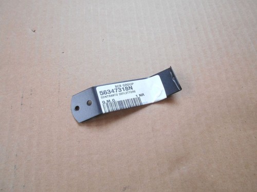 Blaszka sprężysta blokująca klapę do kosiarek pielęgnacyjnych BCS Silent 100 cm.