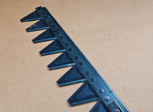 Listwa tnąca do kosiarek listwowych BCS.